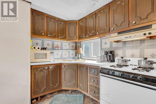 21 - 1231 County Rd 11, Prince Edward County (Athol), ON - Indoor Photo Showing Kitchen