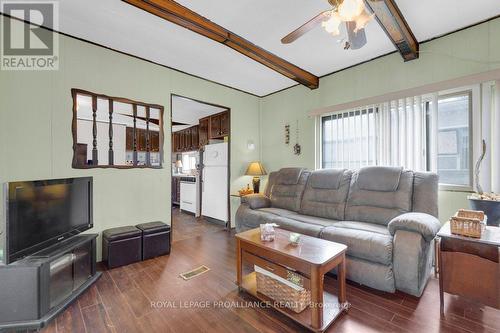 21 - 1231 County Rd 11, Prince Edward County (Athol), ON - Indoor Photo Showing Living Room