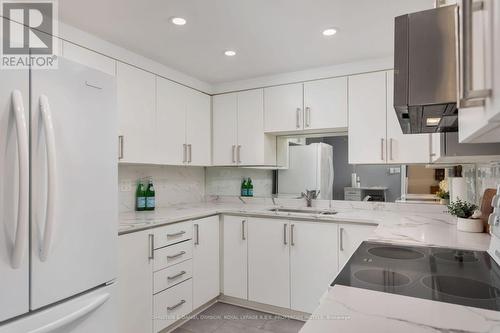 1505 - 65 Spring Garden Avenue, Toronto (Willowdale East), ON - Indoor Photo Showing Kitchen With Upgraded Kitchen