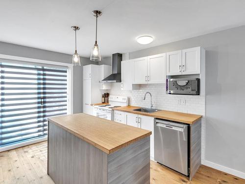 Cuisine - 723 Rue Bourguignon, Saint-Jean-Sur-Richelieu, QC - Indoor Photo Showing Kitchen