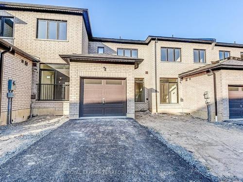 2662 Delphinium Tr, Pickering, ON - Outdoor