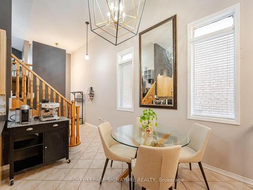 39 Newark Way, Brampton, ON - Indoor Photo Showing Dining Room