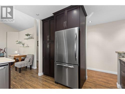 3775 Springbrook Road Unit# 18, Kelowna, BC - Indoor Photo Showing Kitchen With Stainless Steel Kitchen