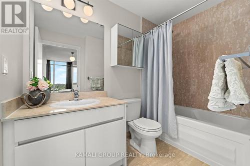 1605 - 30 Canterbury Place, Toronto (Willowdale West), ON - Indoor Photo Showing Bathroom