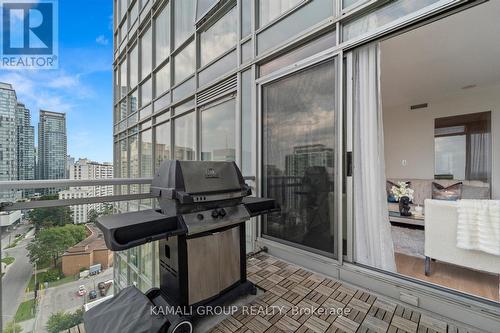 1605 - 30 Canterbury Place, Toronto (Willowdale West), ON - Outdoor With Balcony