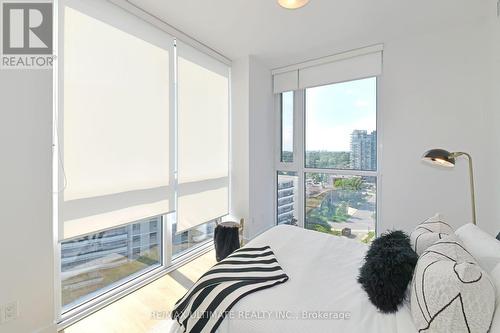 901 - 5180 Yonge Street, Toronto (Willowdale West), ON - Indoor Photo Showing Bedroom