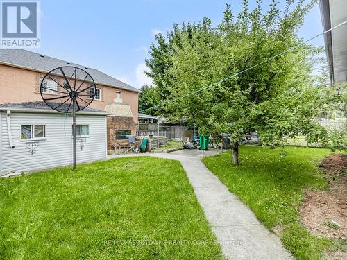 39 Northwood Drive, Brampton, ON - Outdoor