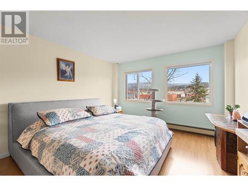 851 5 Avenue Sw Unit# 304, Salmon Arm, BC - Indoor Photo Showing Bedroom