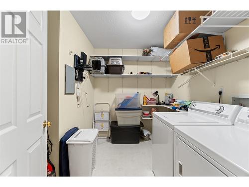 851 5 Avenue Sw Unit# 304, Salmon Arm, BC - Indoor Photo Showing Laundry Room