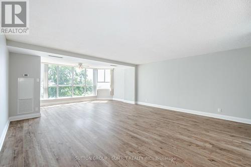 405 - 5280 Lakeshore Road, Burlington, ON - Indoor