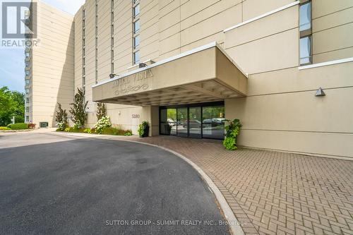 405 - 5280 Lakeshore Road, Burlington, ON - Outdoor With Exterior