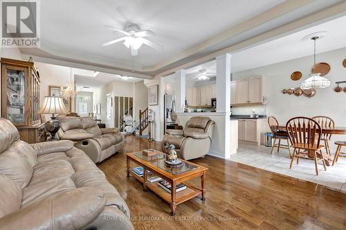 5293 Picketts Way, Burlington (Orchard), ON - Indoor Photo Showing Living Room