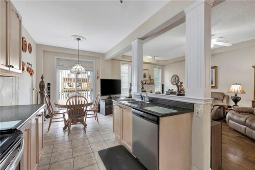 5293 Picketts Way, Burlington, ON - Indoor Photo Showing Kitchen With Double Sink