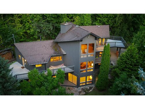 802 Richards Street, Nelson, BC - Outdoor