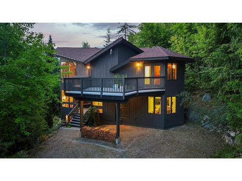 802 Richards Street, Nelson, BC - Outdoor With Deck Patio Veranda