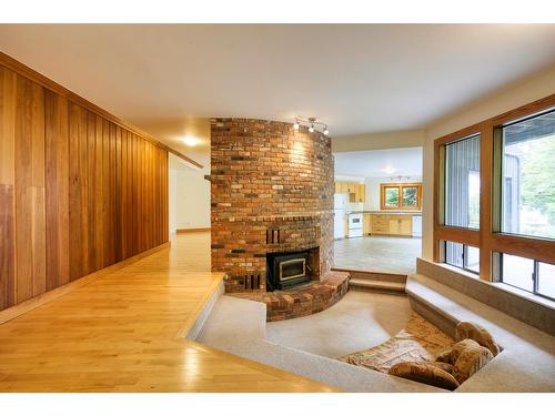 802 Richards Street, Nelson, BC - Indoor With Fireplace