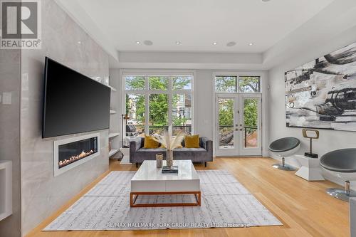 100 Roe Avenue, Toronto (Lawrence Park North), ON - Indoor Photo Showing Living Room With Fireplace