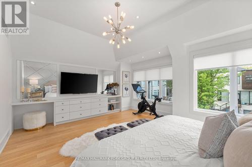 100 Roe Avenue, Toronto (Lawrence Park North), ON - Indoor Photo Showing Bedroom