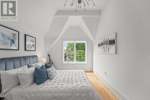 100 Roe Avenue, Toronto (Lawrence Park North), ON - Indoor Photo Showing Bedroom