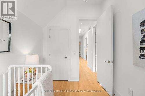 100 Roe Avenue, Toronto (Lawrence Park North), ON - Indoor Photo Showing Bedroom