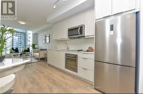 1309 - 36 Forest Manor, Toronto (Henry Farm), ON - Indoor Photo Showing Kitchen