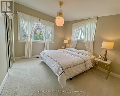 178 Three Valleys Drive, Toronto (Parkwoods-Donalda), ON - Indoor Photo Showing Bedroom