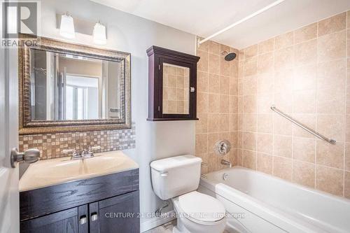 1002 - 25 Trailwood Drive, Mississauga (Hurontario), ON - Indoor Photo Showing Bathroom