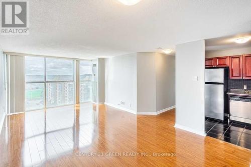 1002 - 25 Trailwood Drive, Mississauga (Hurontario), ON - Indoor