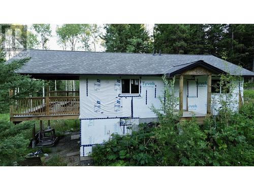 8043 Hansen Road, 100 Mile House, BC - Outdoor