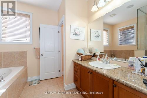 4 Pasadena Avenue, Brampton (Bram East), ON - Indoor Photo Showing Bathroom