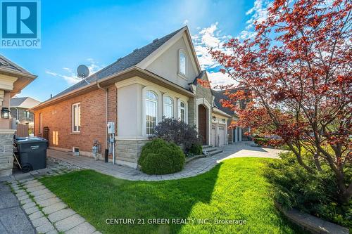 4 Pasadena Avenue, Brampton (Bram East), ON - Outdoor