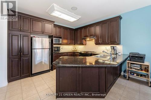 4 Pasadena Avenue, Brampton (Bram East), ON - Indoor Photo Showing Kitchen With Double Sink