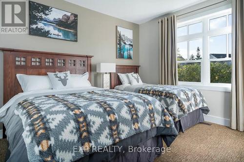 110 - 115 Fairway Court, Blue Mountains, ON - Indoor Photo Showing Bedroom