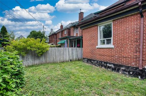 25 Chestnut Avenue, Hamilton, ON - Outdoor