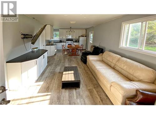 167 Marlbank Road, Tweed, ON - Indoor Photo Showing Living Room