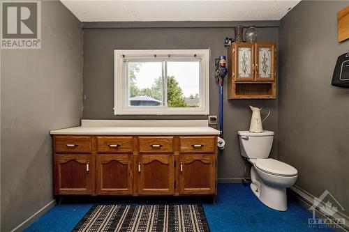 60 Frank Street, Carleton Place, ON - Indoor Photo Showing Bathroom