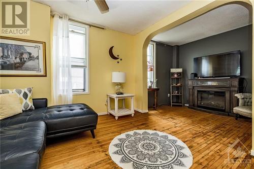 60 Frank Street, Carleton Place, ON - Indoor Photo Showing Living Room With Fireplace