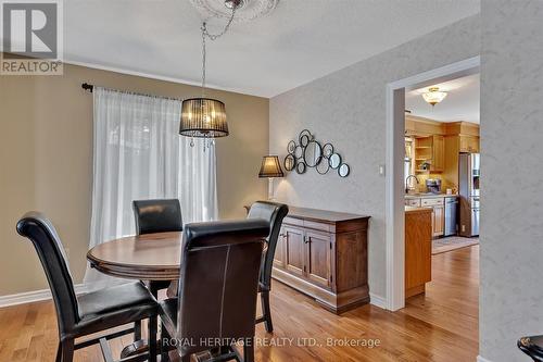 20 Olympia Court, Kawartha Lakes (Lindsay), ON - Indoor Photo Showing Dining Room