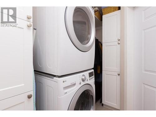 680 Valley Road Unit# 21, Kelowna, BC - Indoor Photo Showing Laundry Room