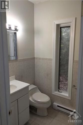 824 Bayview Drive, Ottawa, ON - Indoor Photo Showing Bathroom