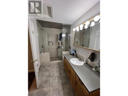 3 Pebble Drive, Fort Nelson, BC - Indoor Photo Showing Bathroom