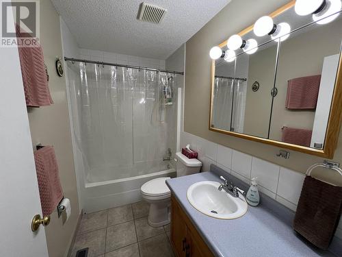 3 Pebble Drive, Fort Nelson, BC - Indoor Photo Showing Bathroom