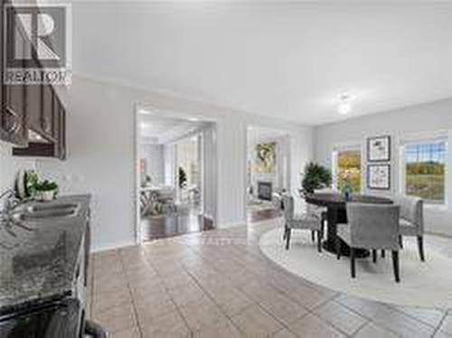 28 Vettese Court, Markham (Box Grove), ON - Indoor Photo Showing Dining Room