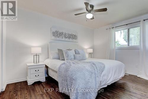 3381 Kelowna Court, Mississauga (Erindale), ON - Indoor Photo Showing Bedroom