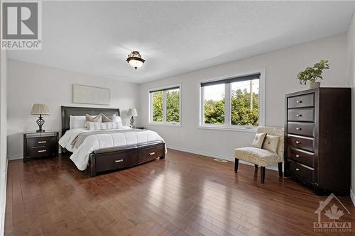 16 Burlington Crescent, Ottawa, ON - Indoor Photo Showing Bedroom