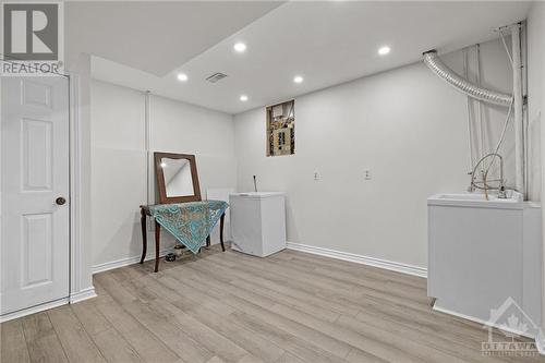 16 Burlington Crescent, Ottawa, ON - Indoor