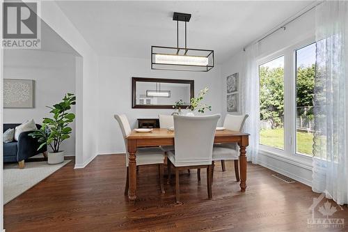 16 Burlington Crescent, Ottawa, ON - Indoor Photo Showing Dining Room