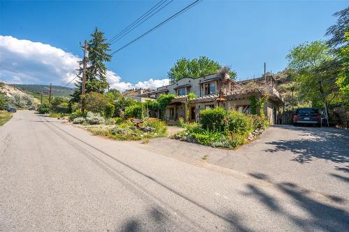 830 Three Mile Road, Penticton, BC - Outdoor