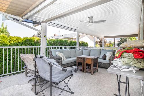 890 Dougall Road, Kelowna, BC - Outdoor With Deck Patio Veranda With Exterior