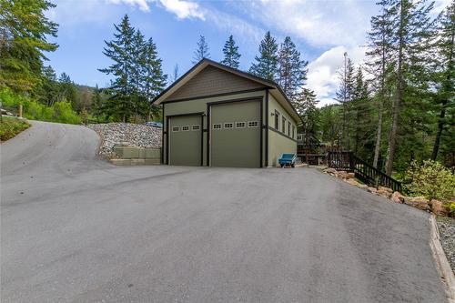 6032 Lynx Drive, Vernon, BC - Outdoor